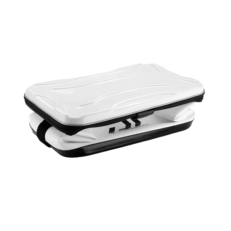 DAIWA TACKLE BAG MEDIUM - WHITE - Image 2